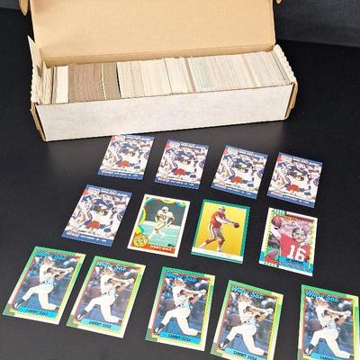 Large Lot of Baseball - Football- Baseball Cards - Sammy Sosa- Barry Sanders - Jerry Rice - 