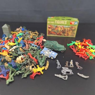 Vintage Large Lot Miliary Action Figures - Plastic - Metal