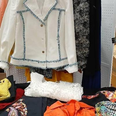Quality Women's Clothing Ralph Lauren- Bebe- Tab Jay -Chicos