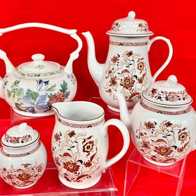Wedgwood Kashmar 4-piece Tea Set & Arthur Wood Tea Pot 