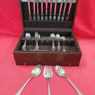 Reed & Barton "Eighteenth Century" Sterling Flatware Set (1892g)