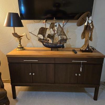 Attractive Server by Lifestyle Furniture