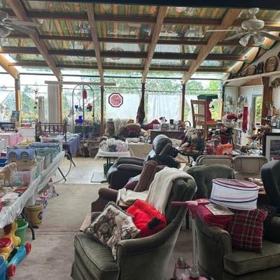 Estate sale photo