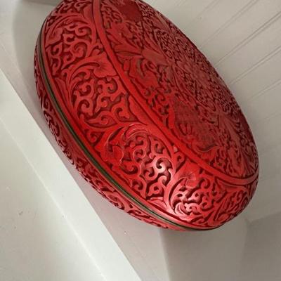 Chinese Cinnabar lacquer box