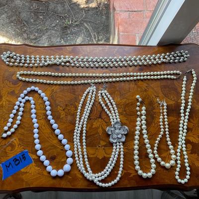 Women’s Faux Pearls And Bead Necklaces