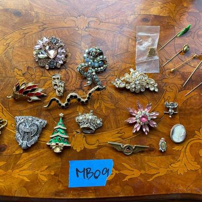 Vintage Brooches And Pins