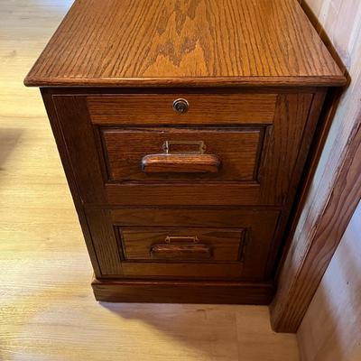 2-Drawer Wood Filing Cabinet: 20x29x28