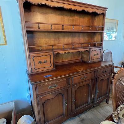 Vintage Buffet With Hutch