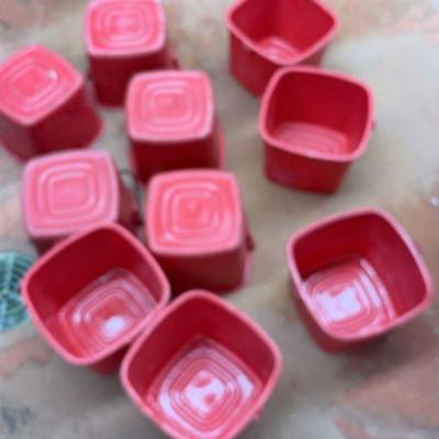DBB525 Ten Eight Quart Red Buckets