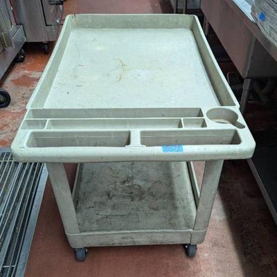 DBB501 - Rubbermaid Commercial Utility Cart.