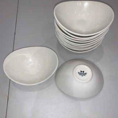 DBB238 Twelve Tuxton Porcelain Oval Bowls