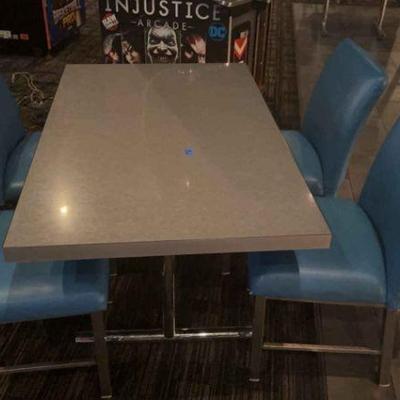 DBB718 Restaurant Style Table And Chairs 