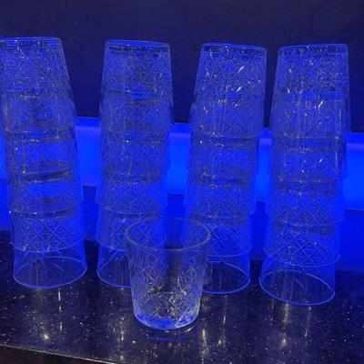 DBB125 - (21) 12 Oz Commercial Grade Beverage Glasses 