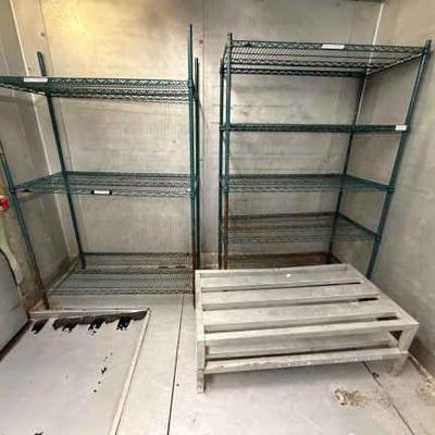 DBB571 Two Metro and Two Smaller Metal Shelving Units