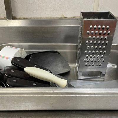 DBB351 - Assorted Kitchen Tools - Spatulas, Grater, Scoopers, & Pan