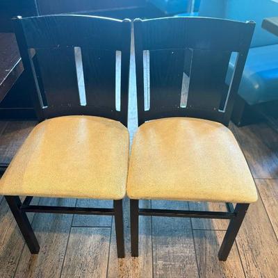 DBB037 Commercial Grade Restaurant Table and Chair Set