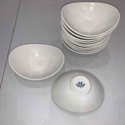 DBB239 Twelve Tuxton Porcelain Oval Bowls