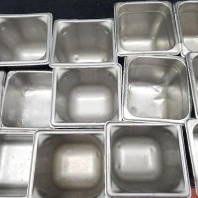 DBB469 - Assorted Stainless Food Containers 