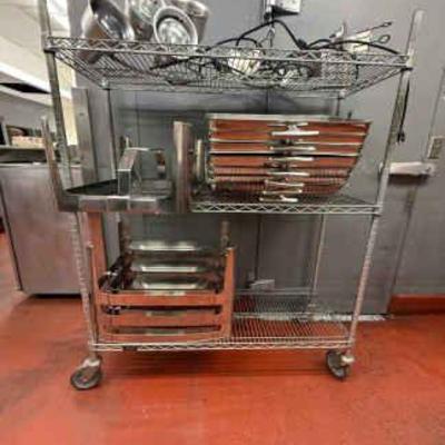 DBB582 IRSG Shelving Unit with Restaurant Serving Trays and Heating Lamps