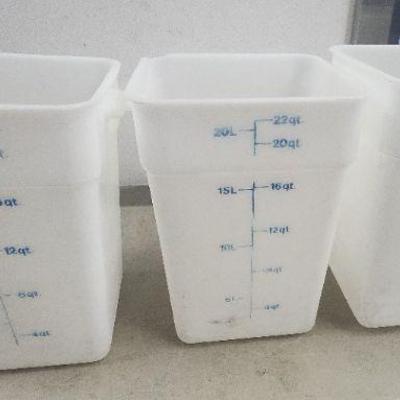 DBB505 - 22 Quart Plastic Containers 