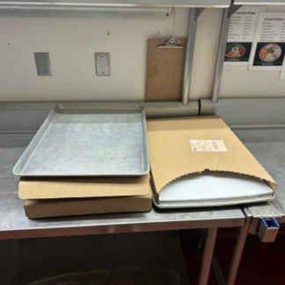 DBB443- Pan Liners And Two Pans