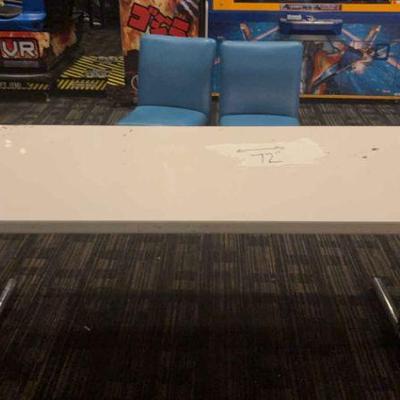 DBB734 Large Restaurant Style Table And Chairs
