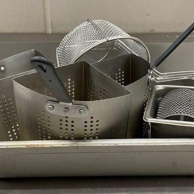 DBB488 - Pasta Cookers, Strainer, 21” Food Pan 
