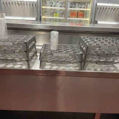 DBB327 - (8) Jello Shot Glass Trays With Plastic Shot Cups