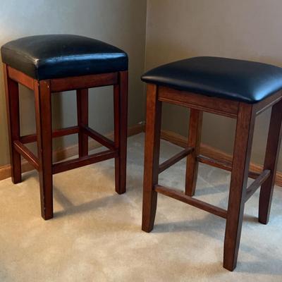 2 Bar Stools