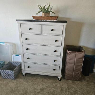 vVry Nice dresser And Nightstand