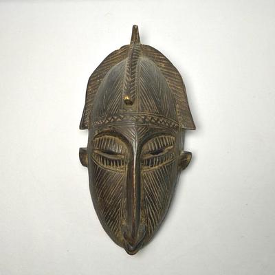 “Good Luck” Mask