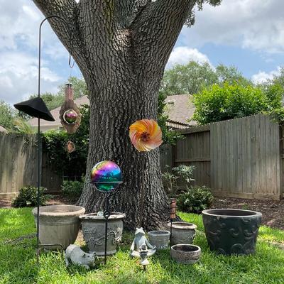 Garden Art & Planters