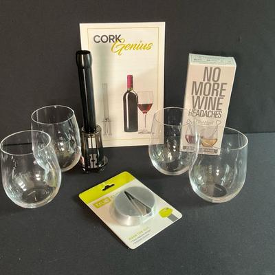 Stemless Riedel Wine Glasses & Cork Genius