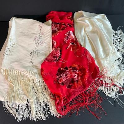 Ladies Silk & Satin Shawls 