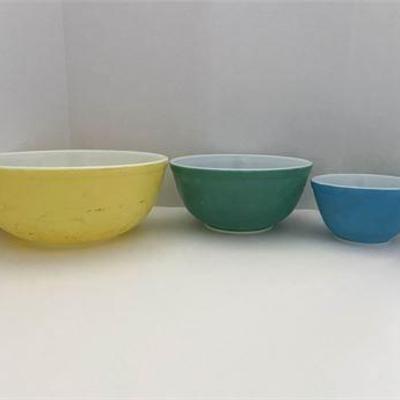 Pyrex Primary Nesting Bowls .jpg