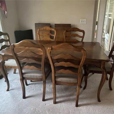 Ethan Allen Dining Set .jpg