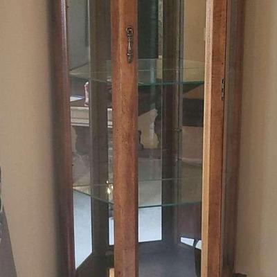 Curio Cabinet (DR)