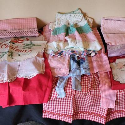 Vintage Aprons (DR)
