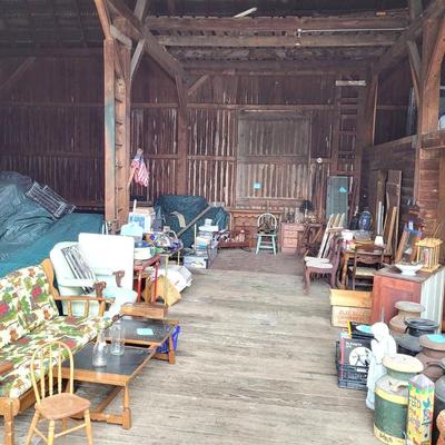 PICKER'S SALE AT THE FARM