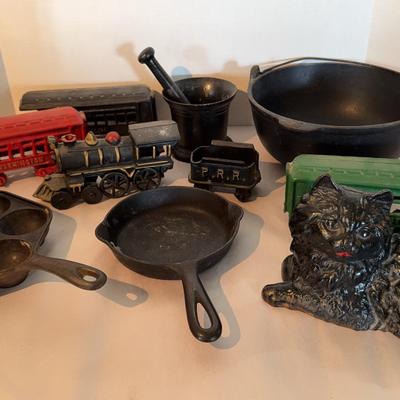 Cast Iron Cuties (LR)