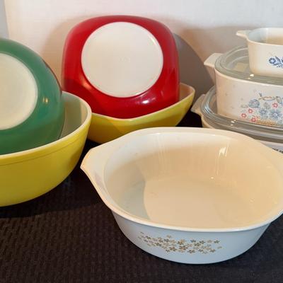 Pyrex, Corningware & More (LR)