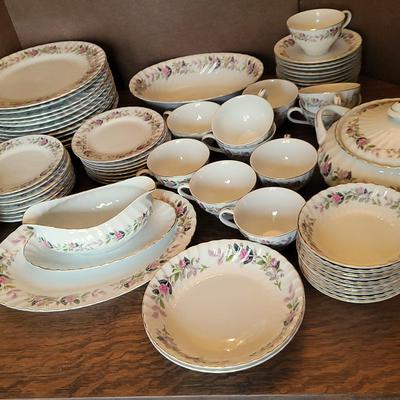 Creative "Regency Rose" Fine China Set (DR)