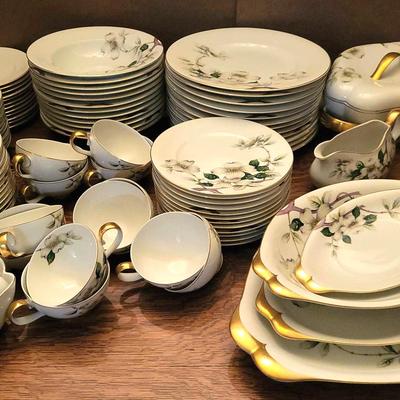 Meito Norleans "Livonia" Fine China Set  (DR)