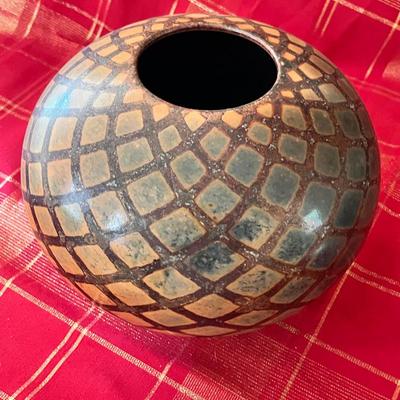 Paradox Pottery by Jim Whalen Handmade Piece 