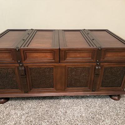 Ashley Furniture Coffee Table/Open Chest
