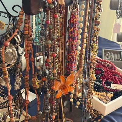 JEWELRY ROOM, TREASURE ROOM
