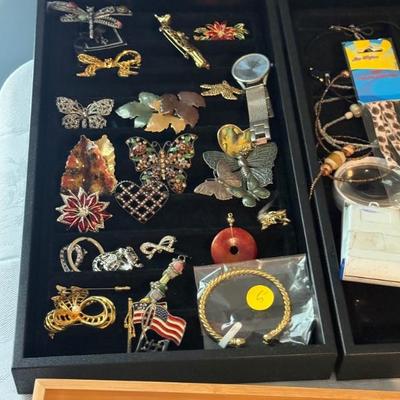 JEWELRY ROOM, TREASURE ROOM
