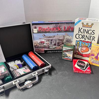 Games Lot Texas Hold ‘em Redneck Life Canasta Uno & more