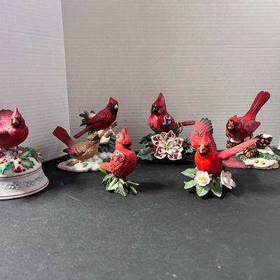 Mixed Lot of Cardinal Birds (5) Musical Lenox Jim Shore Homco Figures