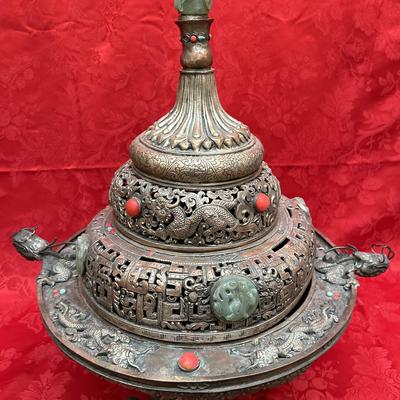Mongolian Silver Incense Urn – Jade, Coral & Turquoise Inlay with Openwork Dragons & Guardian Finial